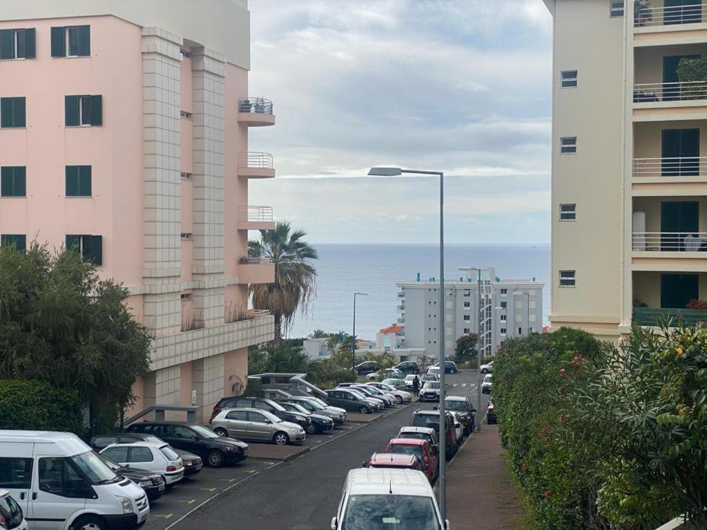 Elephant 2Br Apartment With Terrace, Side Sea View And Pool Access Funchal  Exterior foto